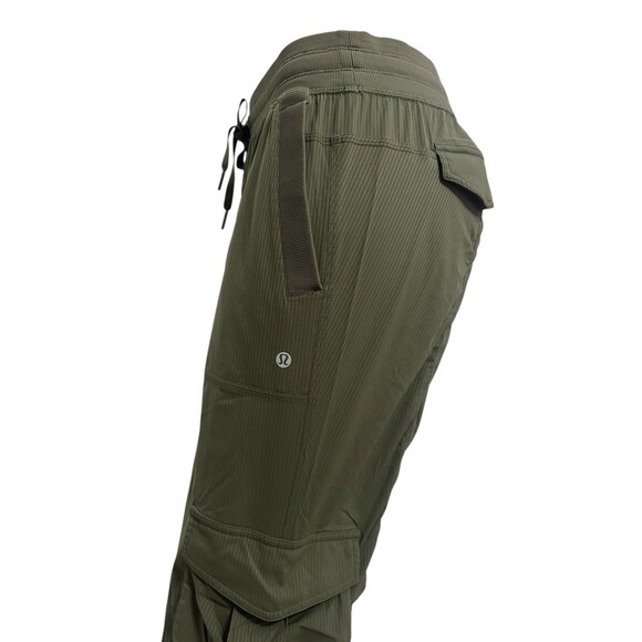 Lululemon Dance Studio Relaxed-Fit Mid-Rise Cargo PantLegacy Green medium - Picture 11 of 16